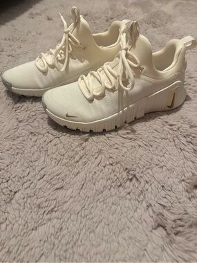Brand New!! Nike Women’s Nike Free Metcon 6 ‘Pale Ivory’ Sneakers